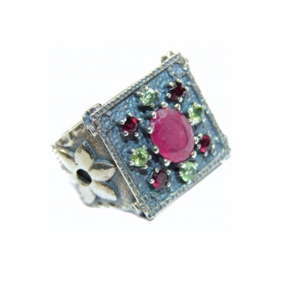 STERLING SILVER GARNET & PERIDOT STATEMENT RING - Picture 3 of 7